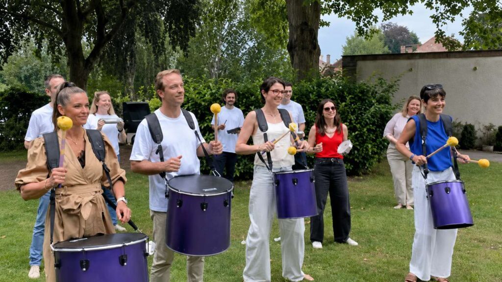 Entrepreneurs du CDE en team building batucada au Clos de la Source à Hem près de Lille